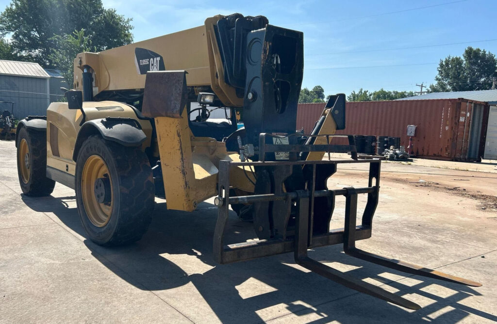 2013	Caterpillar 	TL1055C