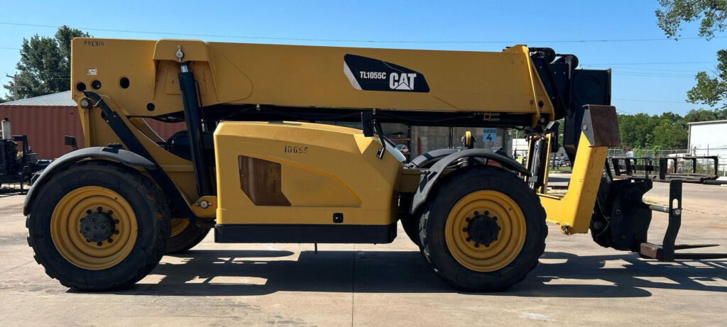 2013	Caterpillar 	TL1055C
