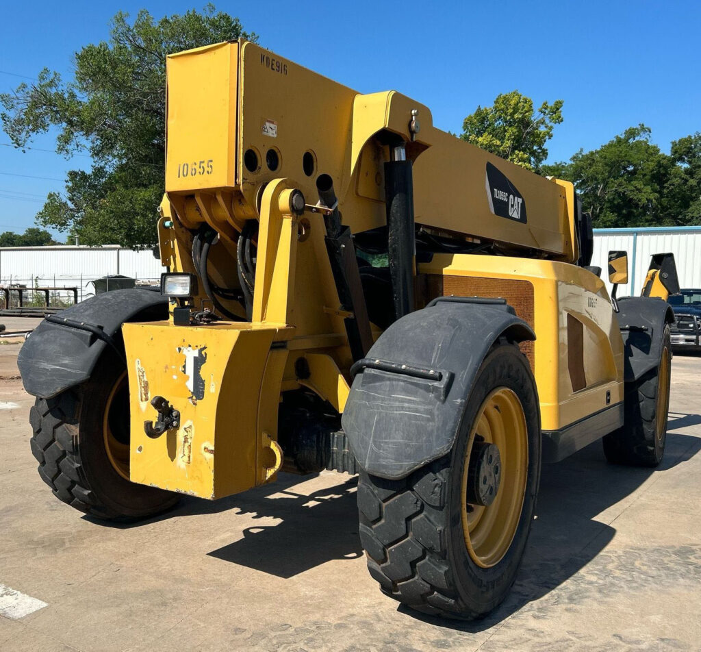 2013	Caterpillar 	TL1055C