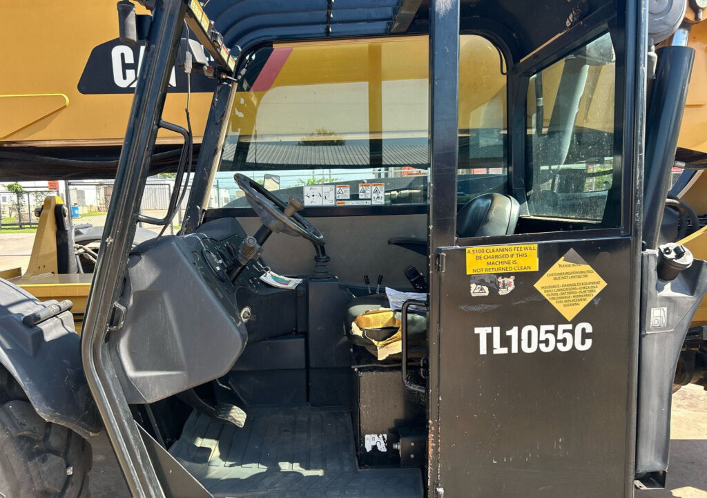 2013	Caterpillar 	TL1055C